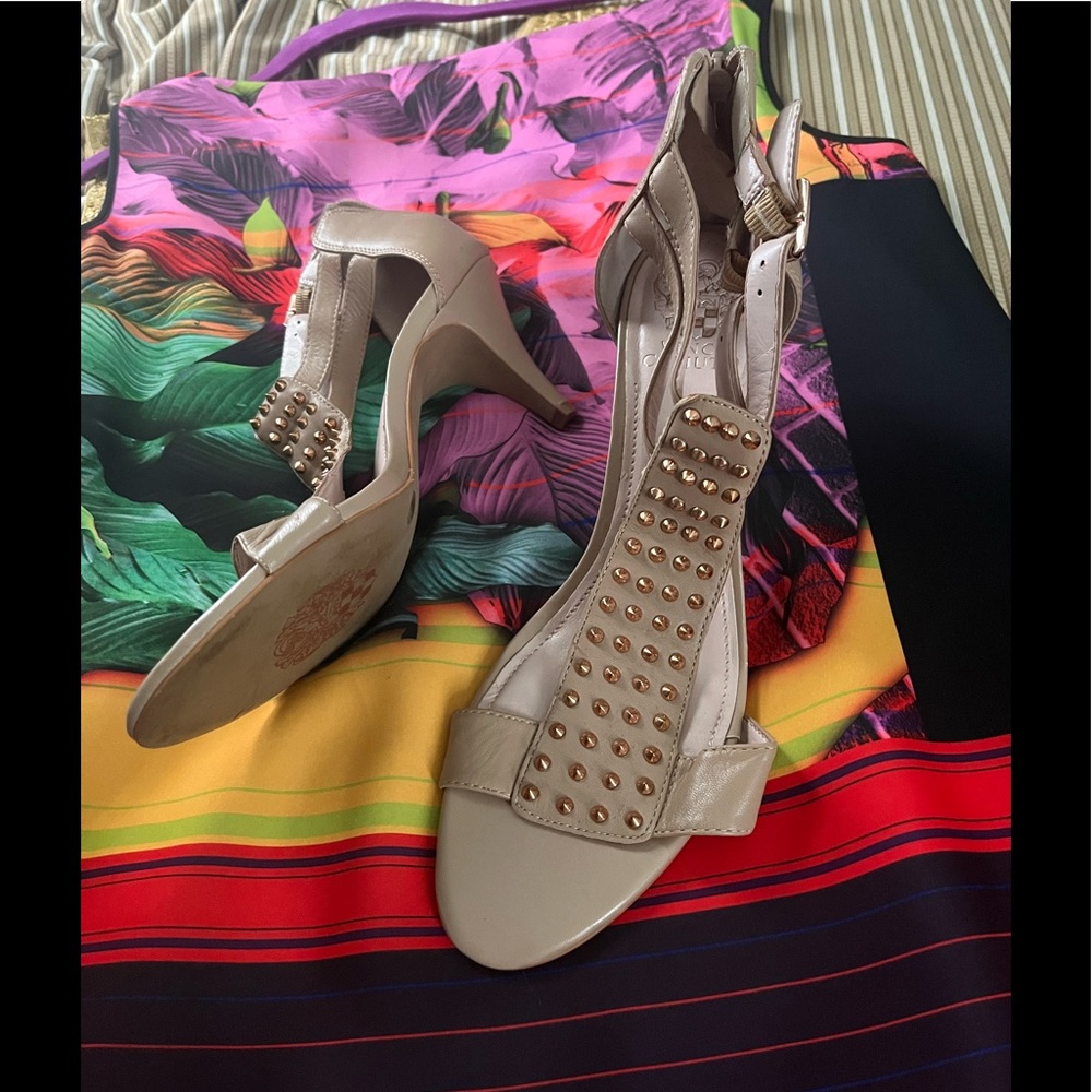 Vince Camuto Sandals